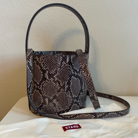 STAUD | Bissett Snakeskin-Embossed Leather Bucket Bag - Picture 2 of 3